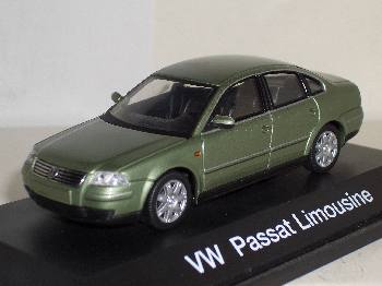 VW Passat Limousine Facelift - Schuco 1:43